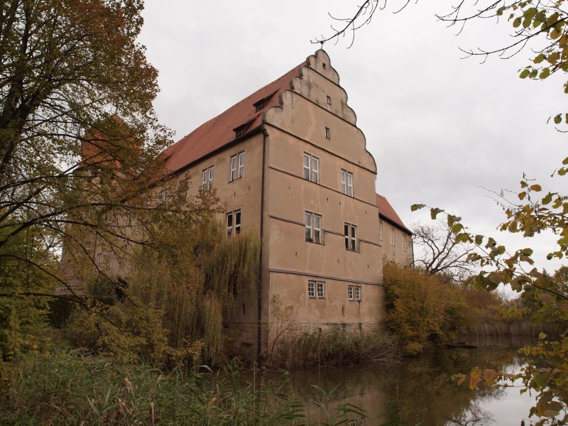 Schloss Neuhaus